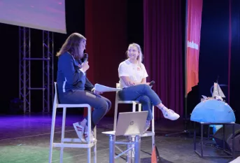 Violette Dorange Chateau des Vaux