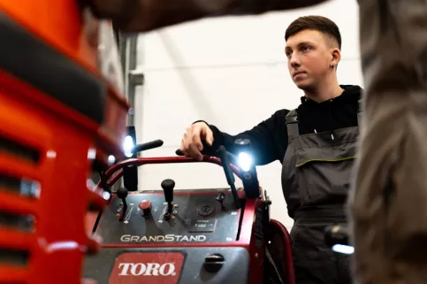 Mécanique espace verts chateau des vaux