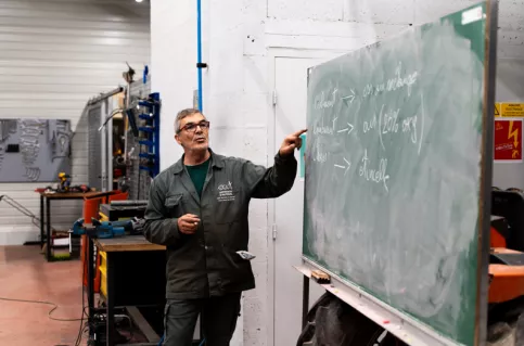 Mécanique espace verts chateau des vaux